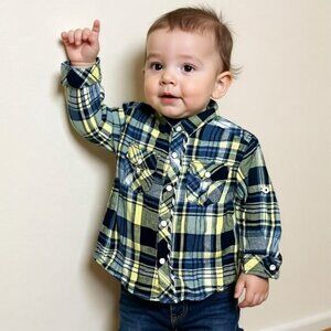 𝅺GENUINE Kids from Oshkosh B’Gosh Blue Plaid Shirt with Snaps size 18 months